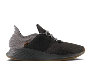 New Balance FRESH FOAM ROAV 'BLACKTOP GUM' sneakers, black