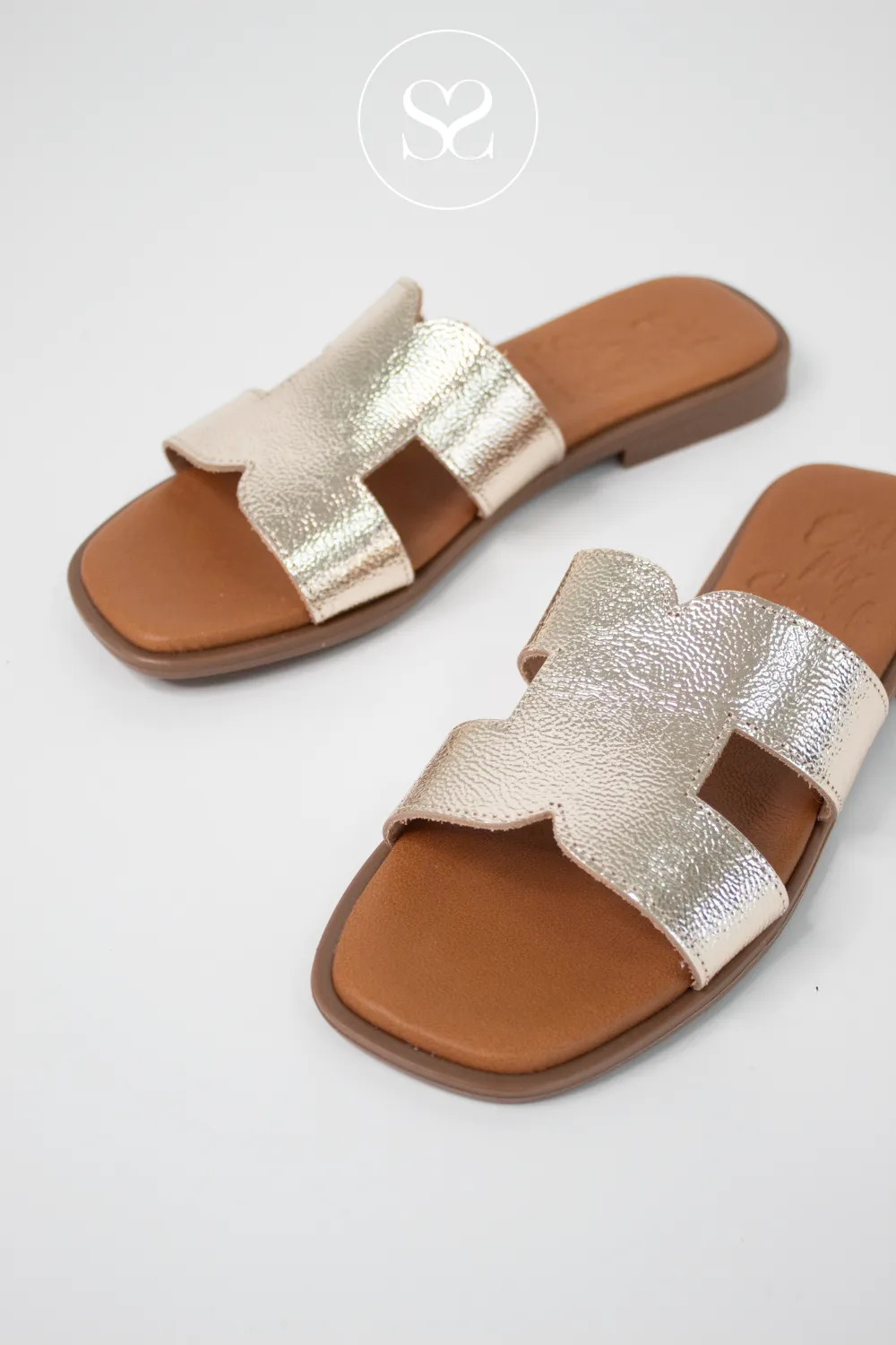 OH MY SANDALS 5580 GOLD LEATHER SLIP-ON SANDALS