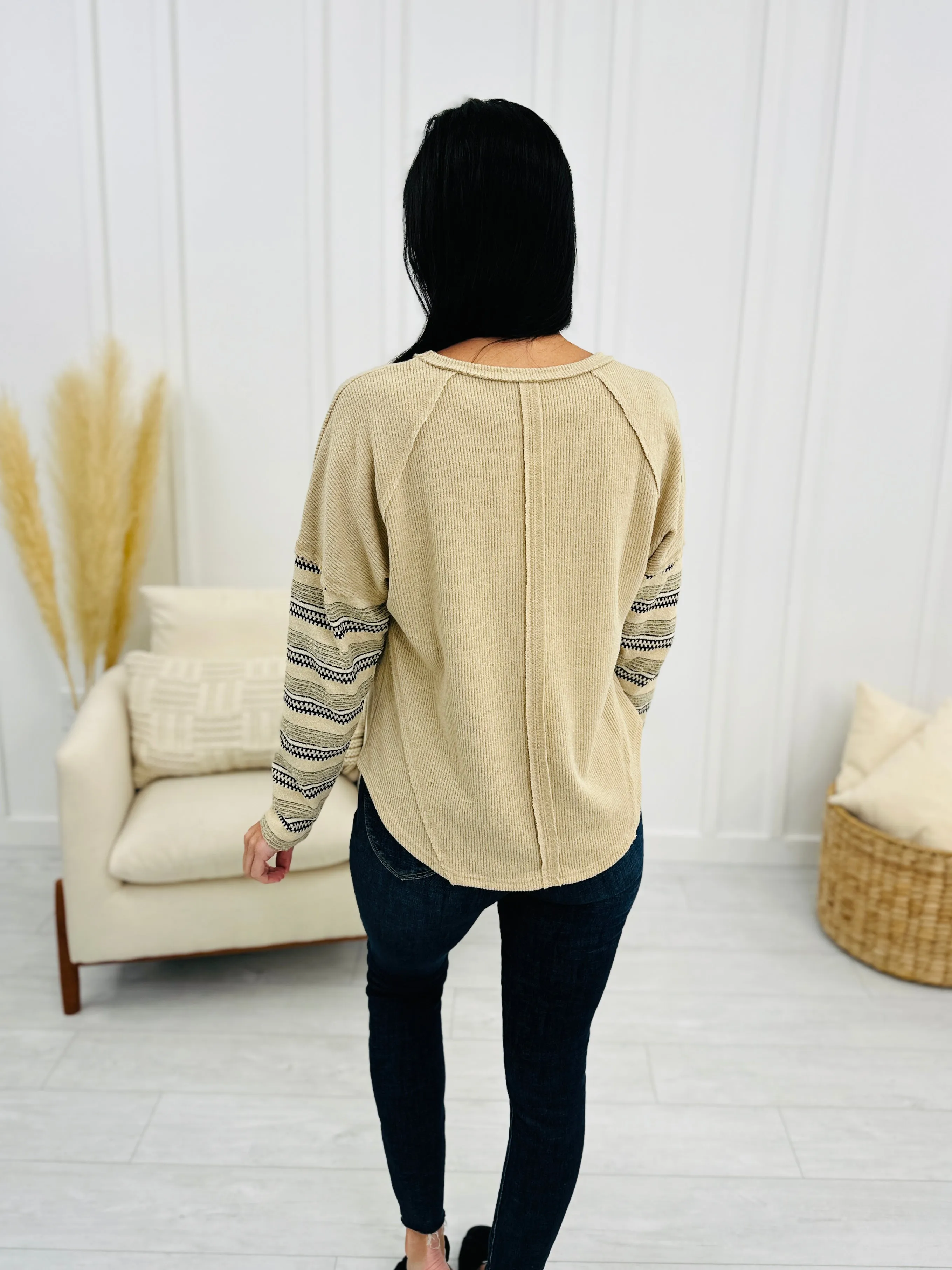 REG/CURVY It's Too Easy Top In Taupe