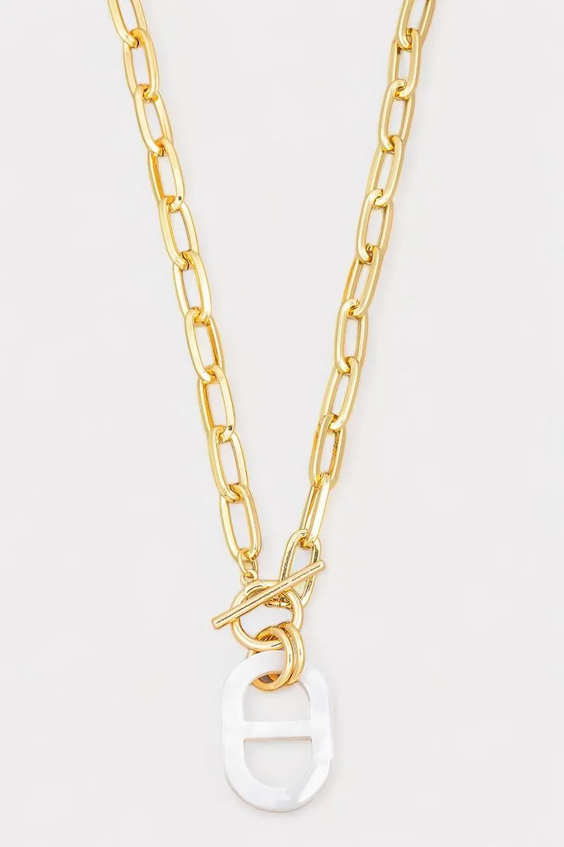 Toggle Chain Oval Clasp Necklace