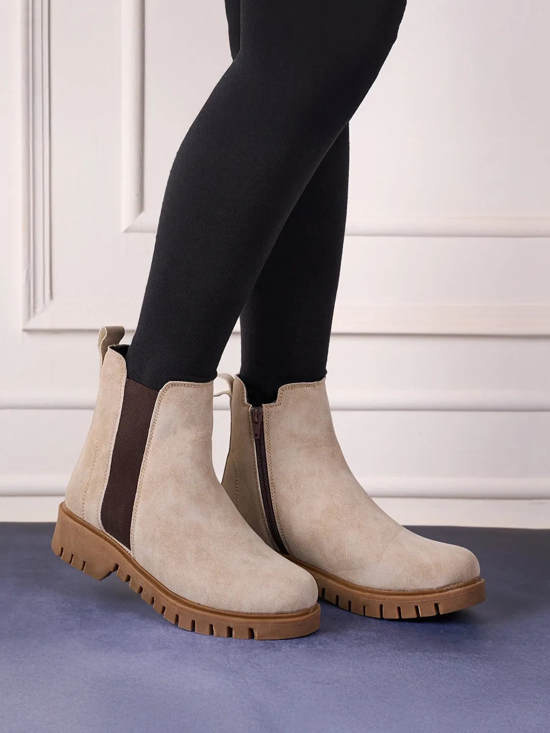 Women's Light Grey Suede Finish Boots (IU5008)